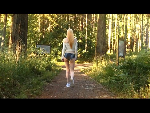 ❤️ Beautiful woman moves slowly, not nude video ❤️  Sex at en-us.appassistance.ru ❌️❤